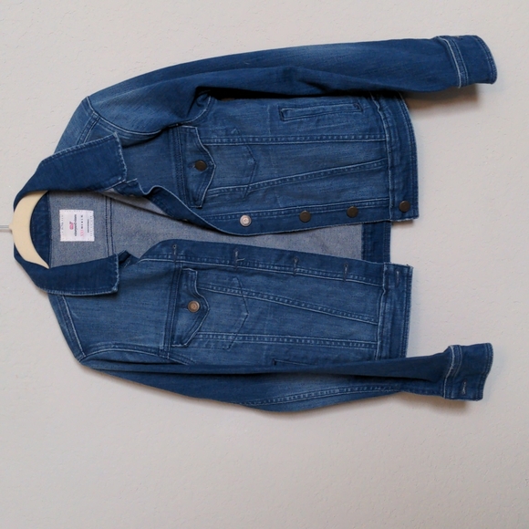 Vineyard Vines Vintage Beach Wash Denim Jacket - Picture 4 of 11